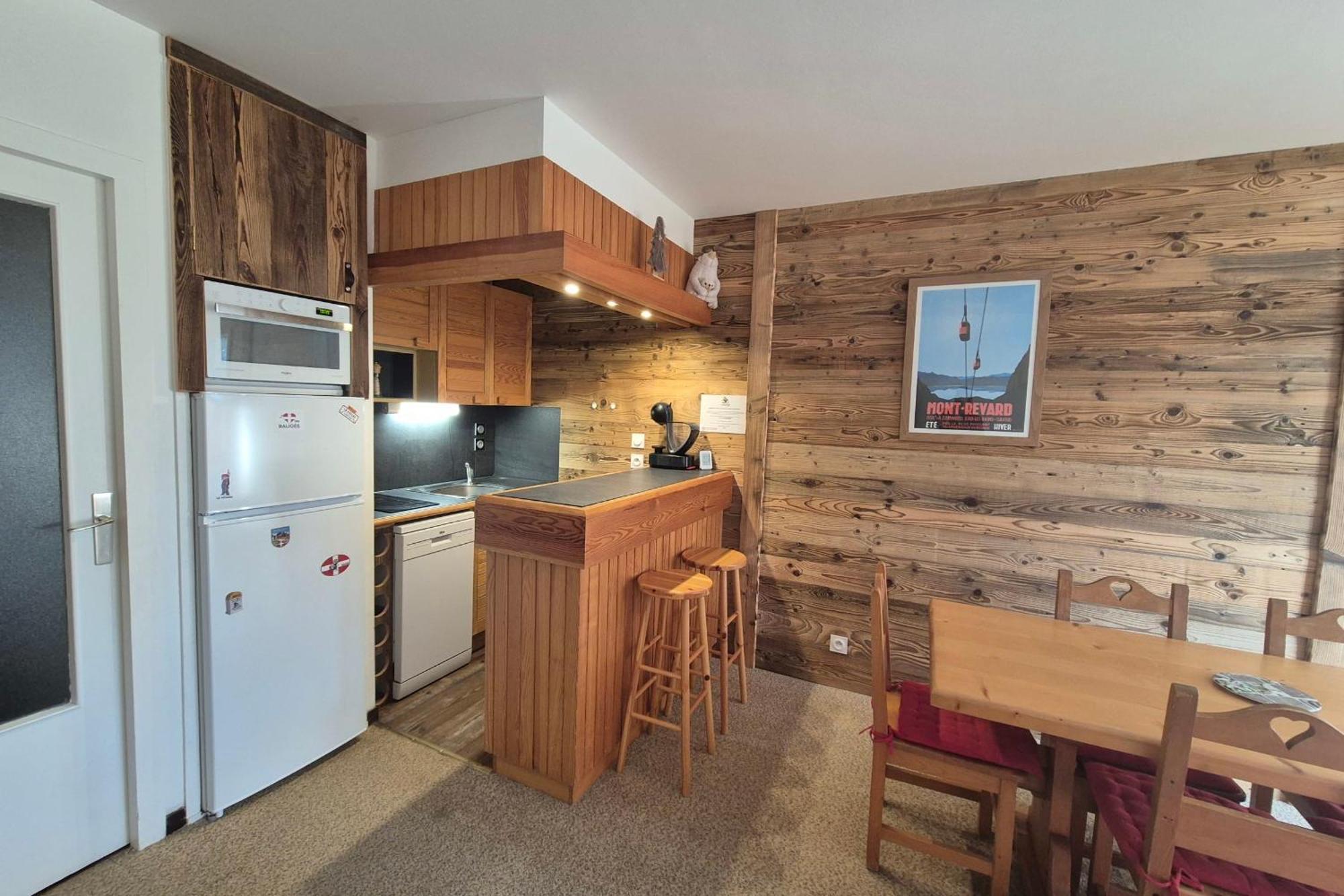 Apartment Superbe Au Pied Des Pistes -le Chamois Les Deserts (Savoie)